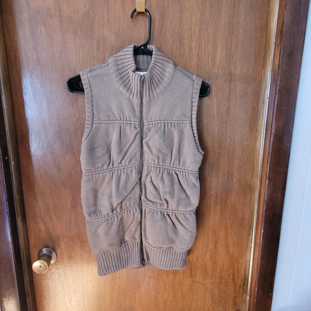Olive Green Charlotte Russe Ruched Sweater Vest Front Size Large Puffer Collared